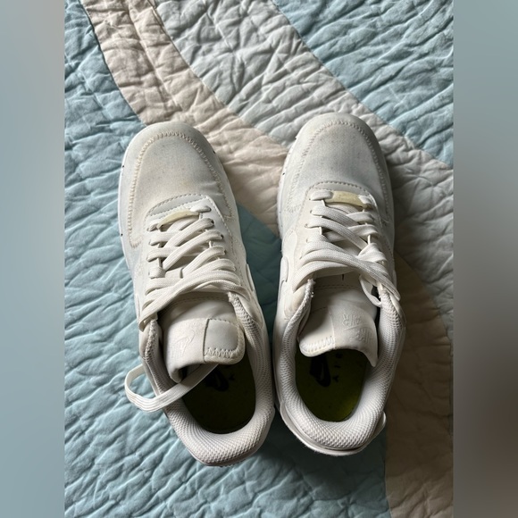 Limited edition Nike Air Force 1 low - Picture 3 of 5